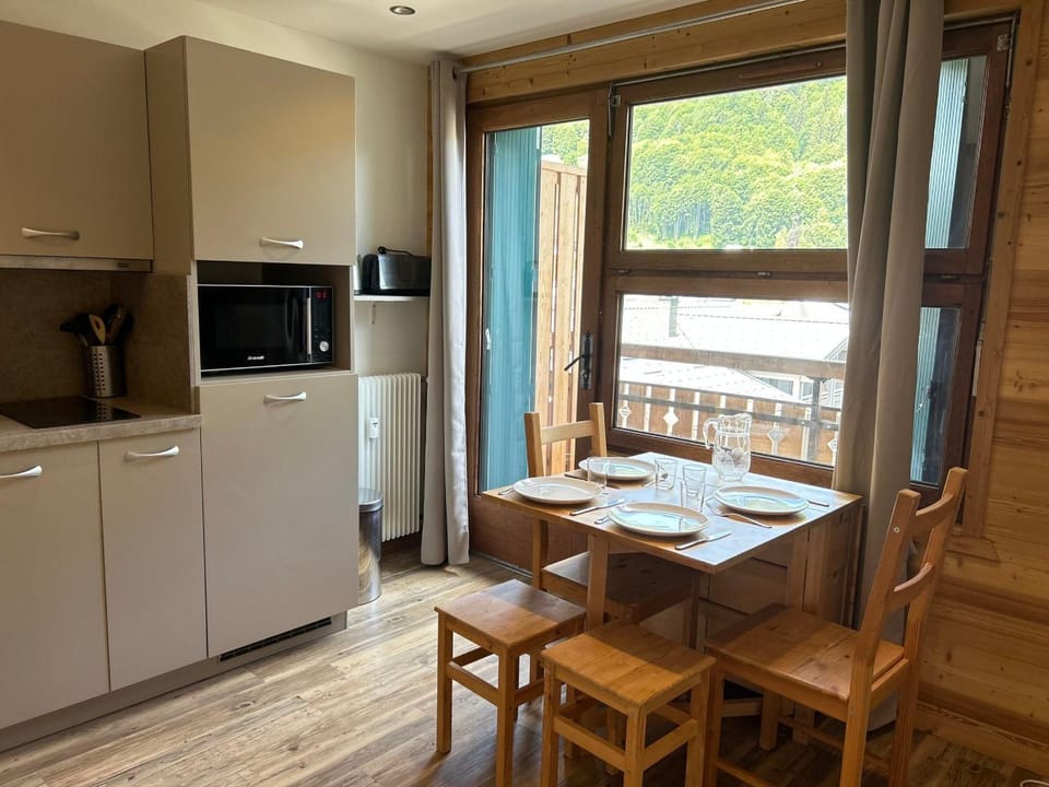 Studio rénové aux Gets, face aux pistes des Chavannes, balcon, tout équipé. - FR-1-623-231 Apartment in Les Gets