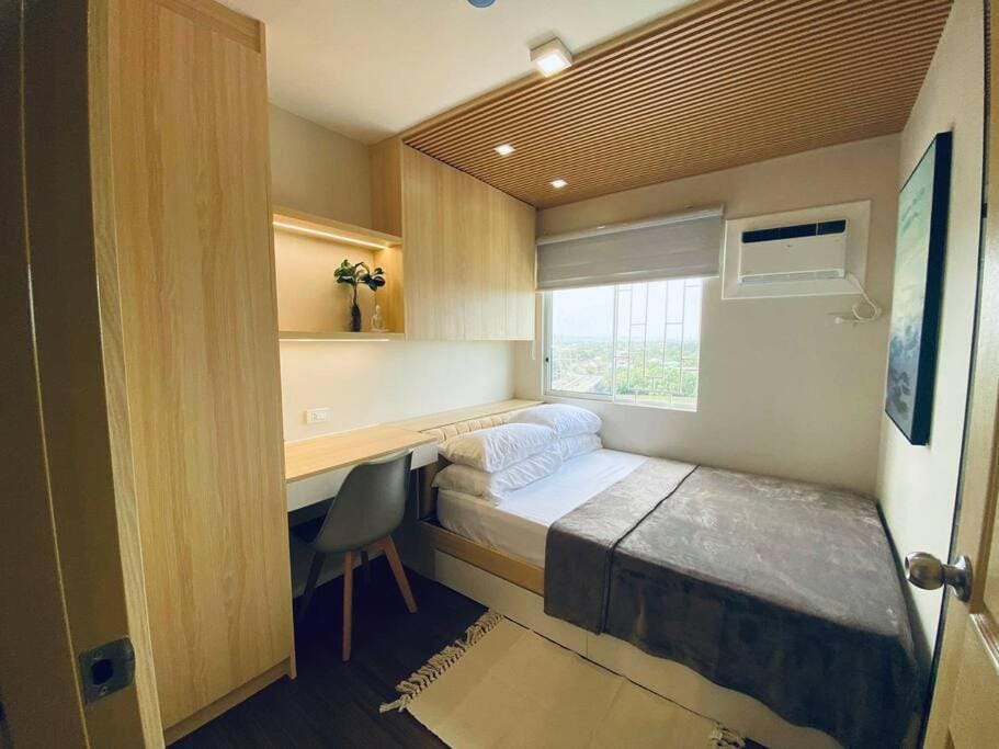 Bed, Bedroom, hair dresser, wardrobe, air conditioner