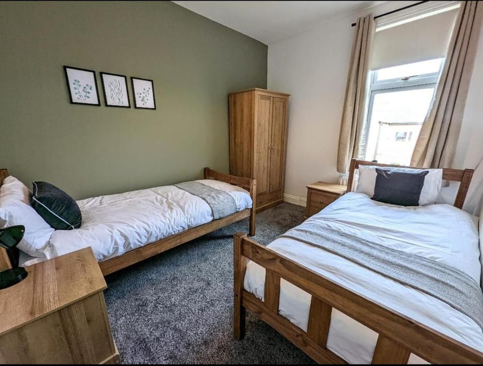 Modern and Homely 3 BR for bigger groups Apartment in South Shields