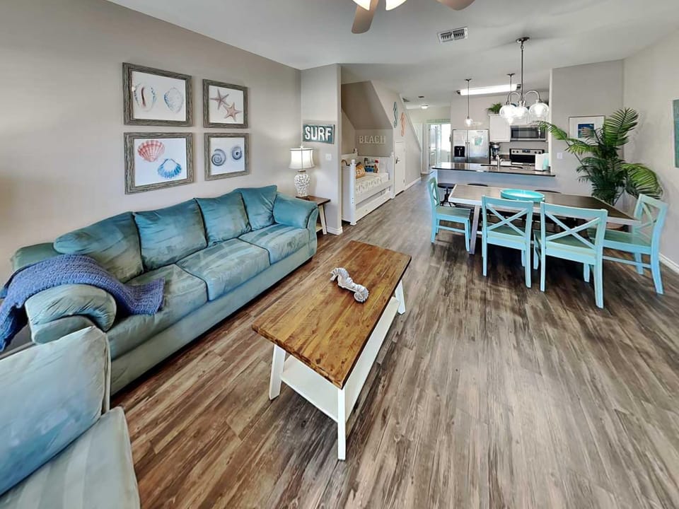 Living room, Seating area, Dining area, furniture, kitchen