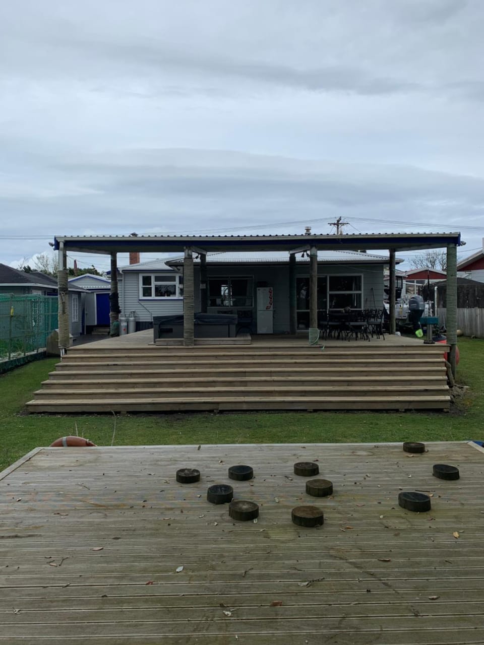 Property building, Day, Balcony/Terrace, Seating area