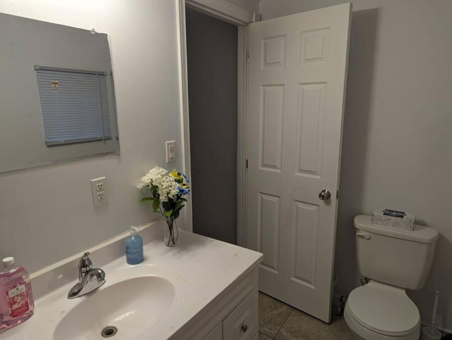 Country Style living chatham Apartment in Chatham-Kent