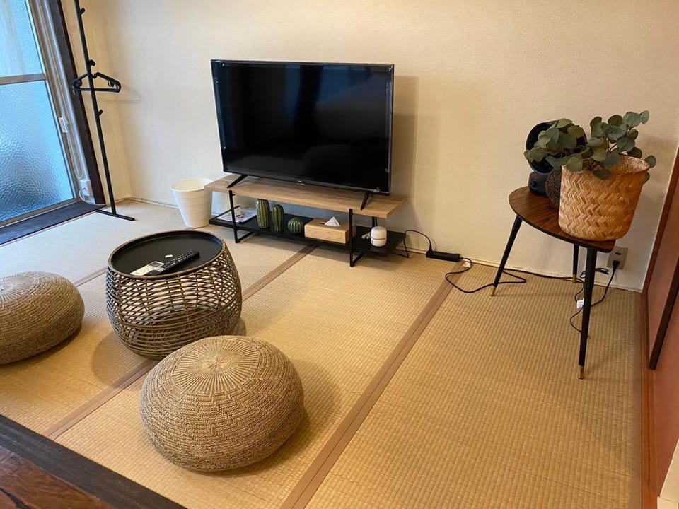 Communal lounge/ TV room, TV and multimedia, Living room, Seating area