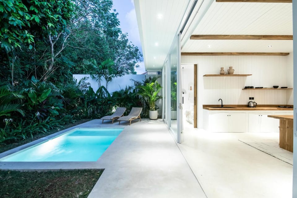 Stylish 2BR Villa, 5min to Bingin's Beach Bliss Villa in Bali