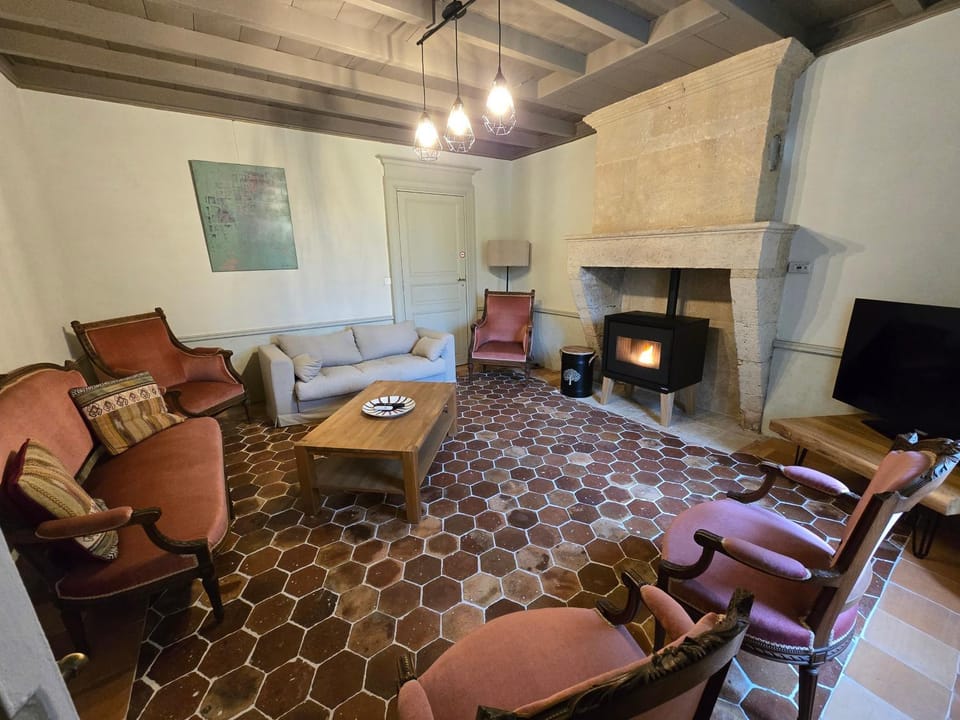 TV and multimedia, Living room, Seating area