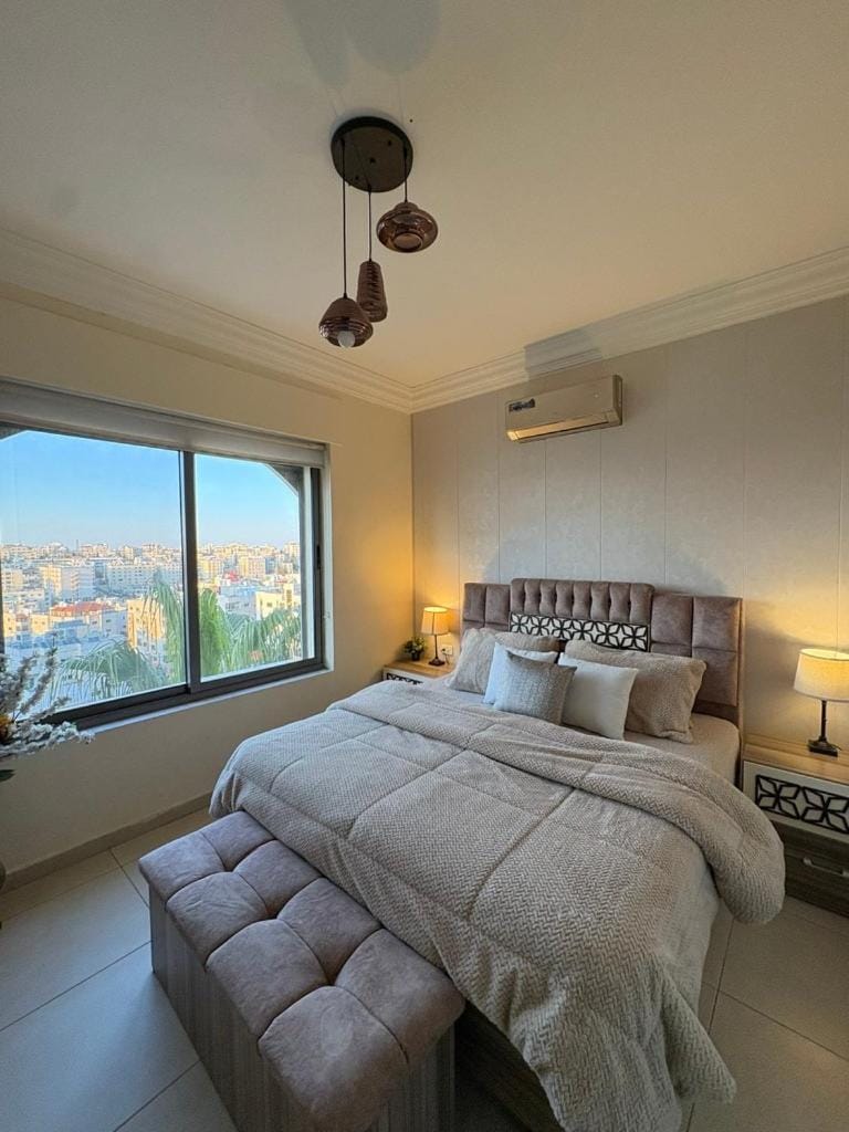 Bed, Photo of the whole room, Bedroom, air conditioner