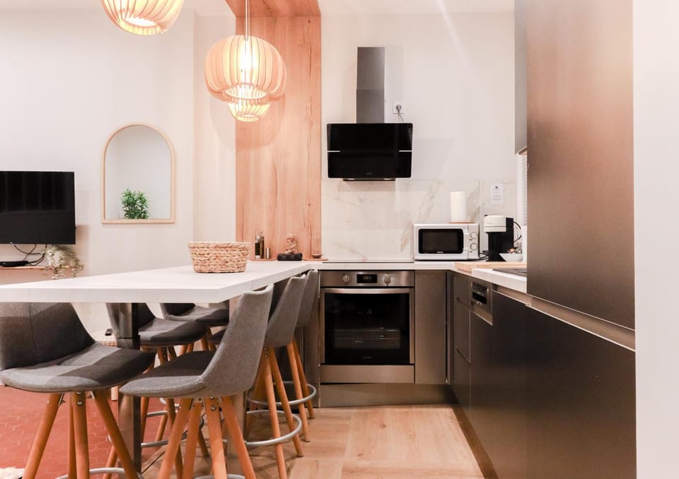 dishwasher, oven, stove, washing machine, kitchen