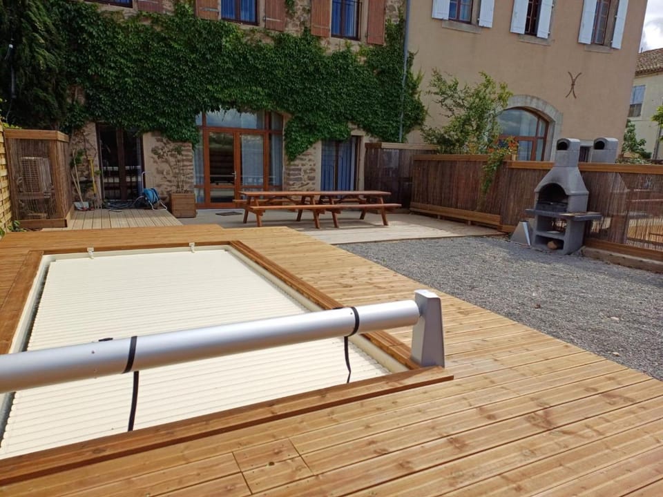 Patio, Garden, Swimming pool