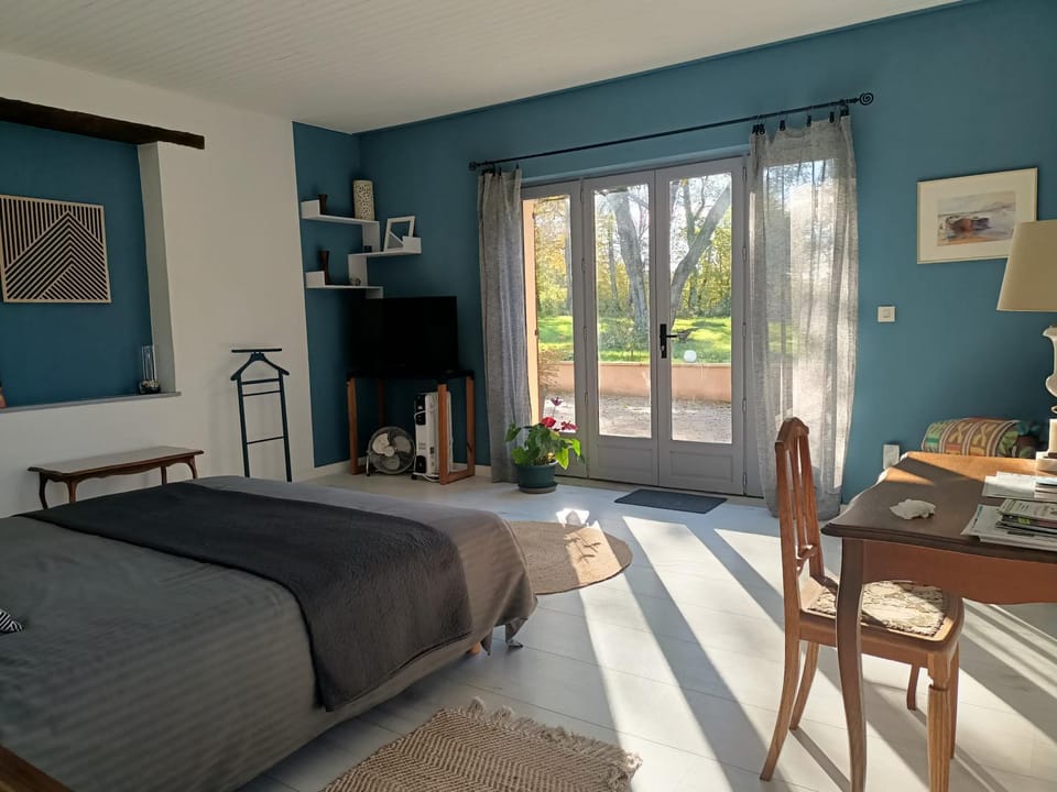 Appartement dans la campagne bourbonnaise Apartment in Auvergne-Rhône-Alpes