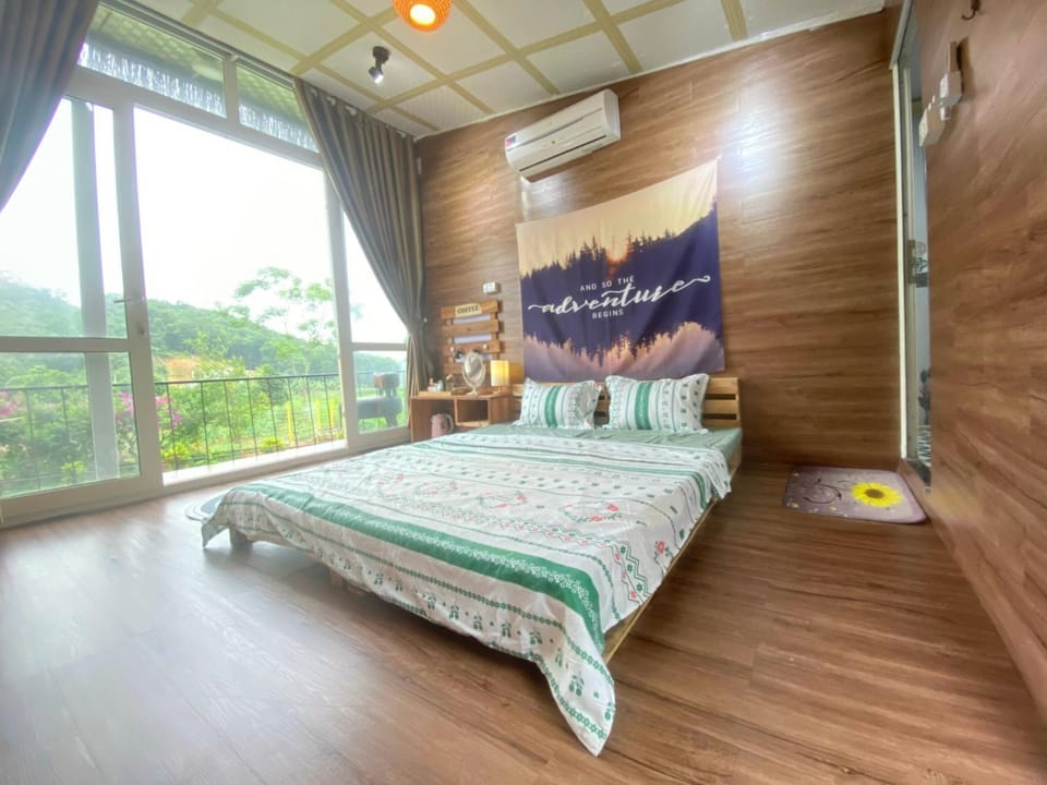 Bed, Photo of the whole room, Bedroom, air conditioner