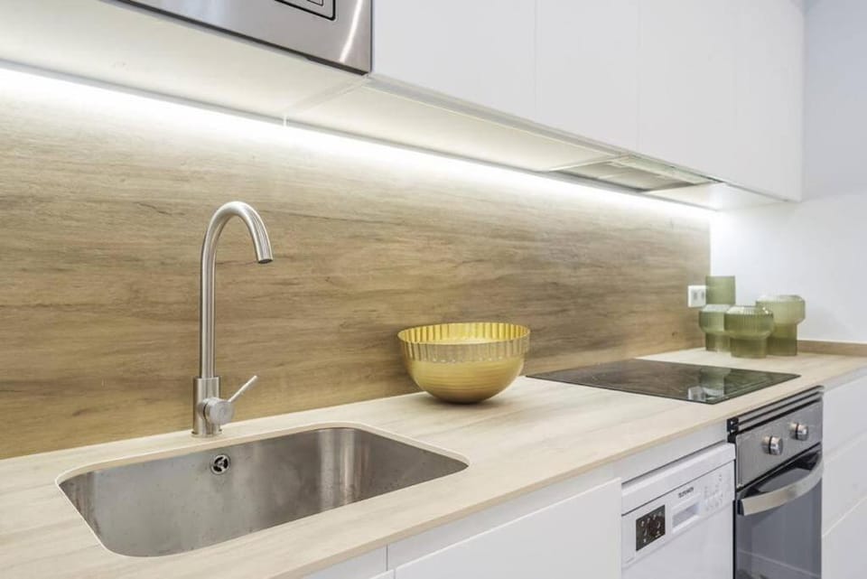 BS Brand New Triplex Private terrace downtown Parking Apartment in Seville