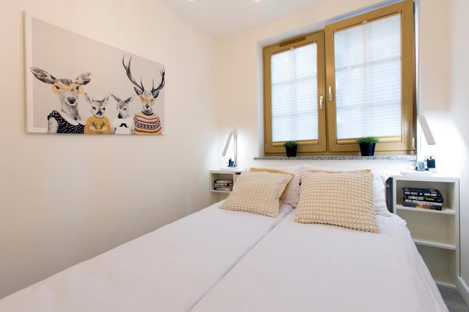 Bed, Photo of the whole room, Bedroom, hair dresser