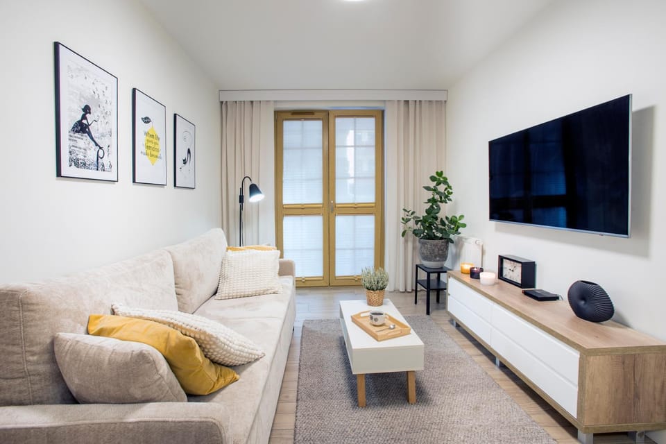 Communal lounge/ TV room, TV and multimedia, Living room, Seating area