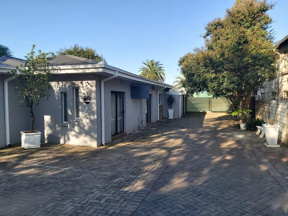 Property building, Parking