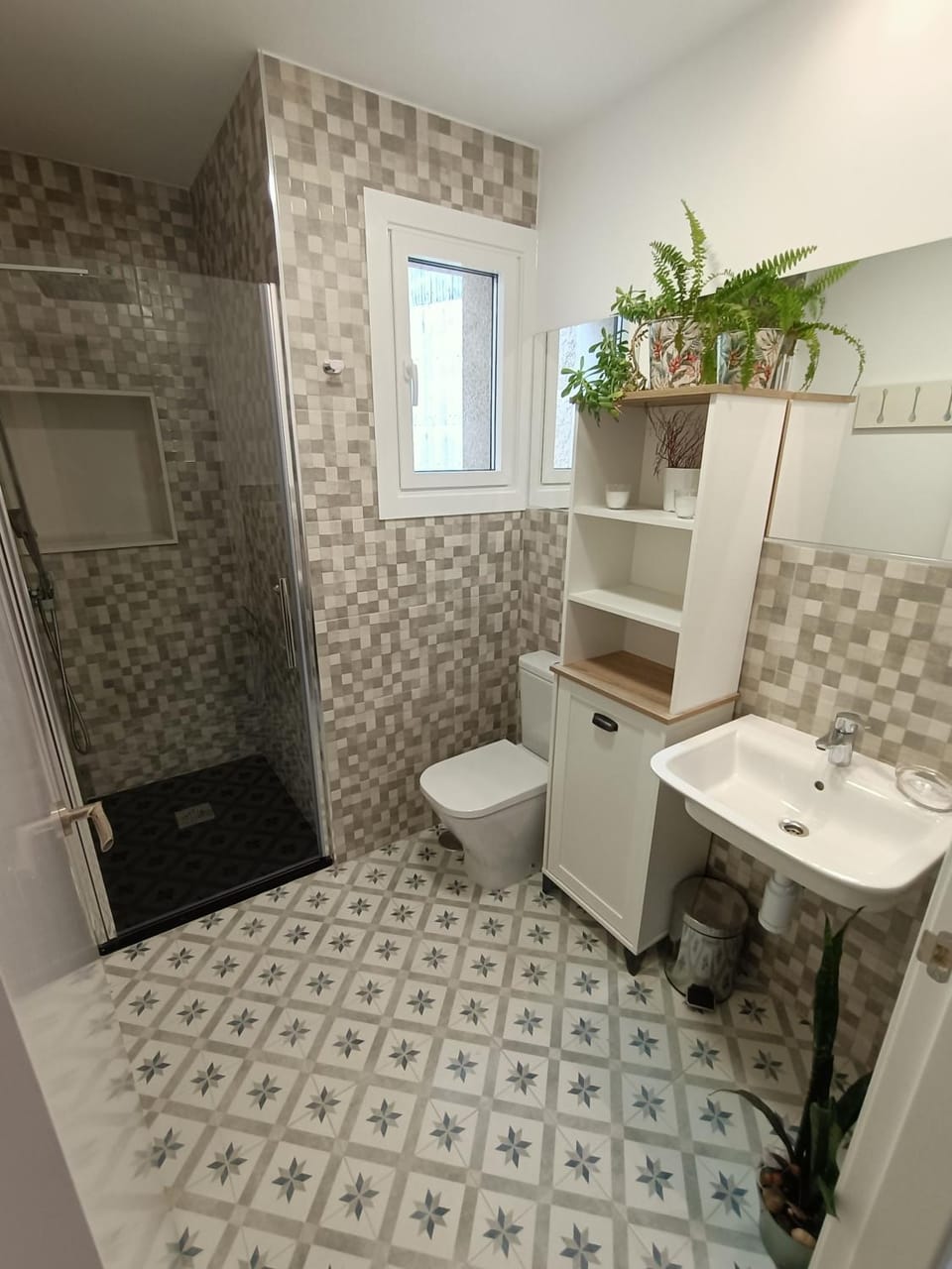 Shower, Bathroom