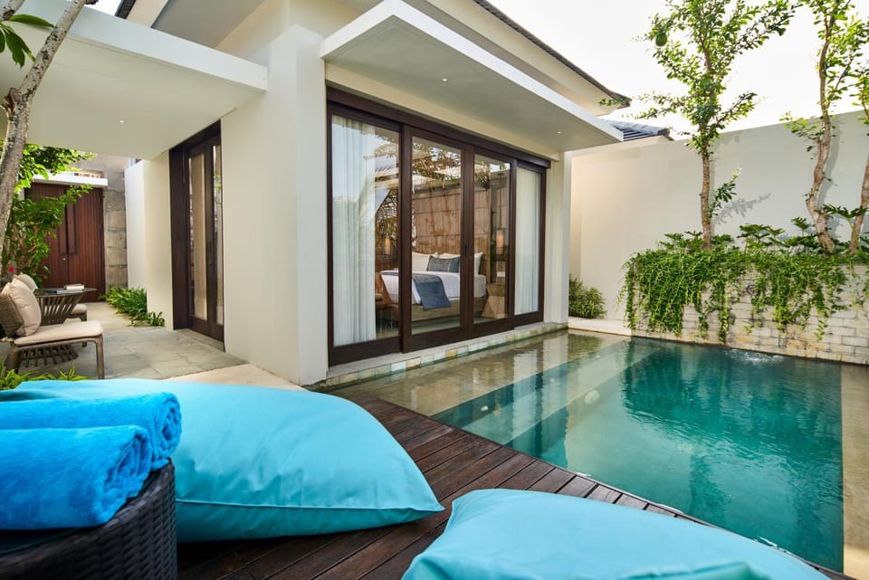 Garden, Seating area, Garden view, Pool view, Swimming pool, sunbed