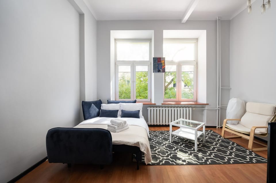 Bed, Living room, Photo of the whole room, Seating area, Bedroom, internet, towels