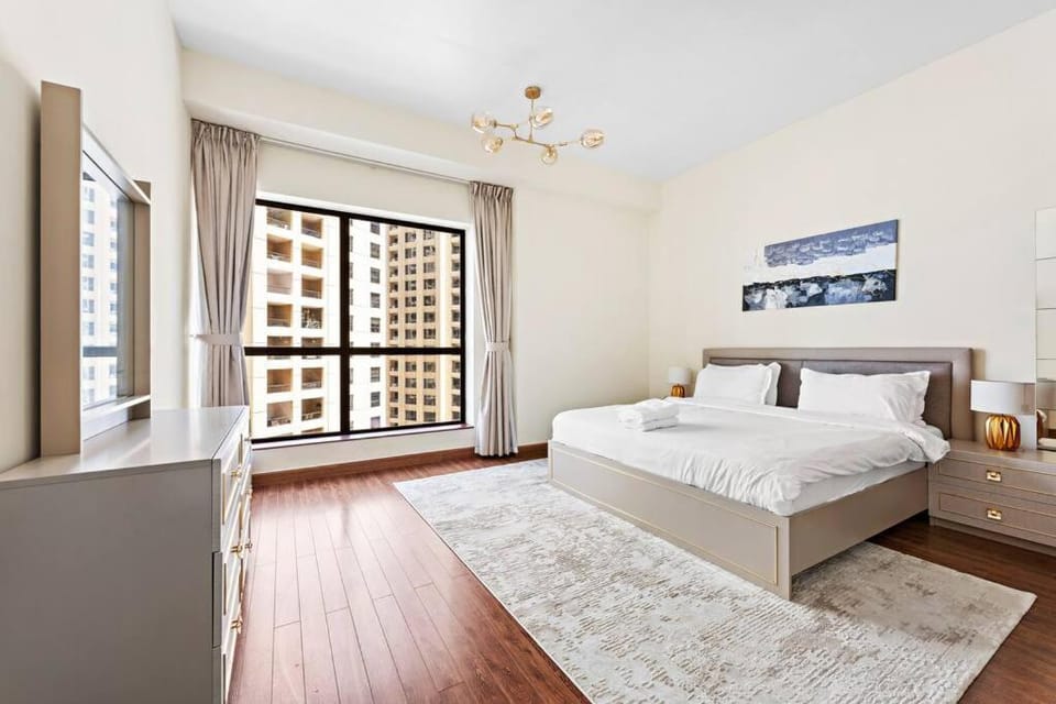 StoneTree - Near Marina Beach - Fully Furnished 1 BR Apartment in Dubai