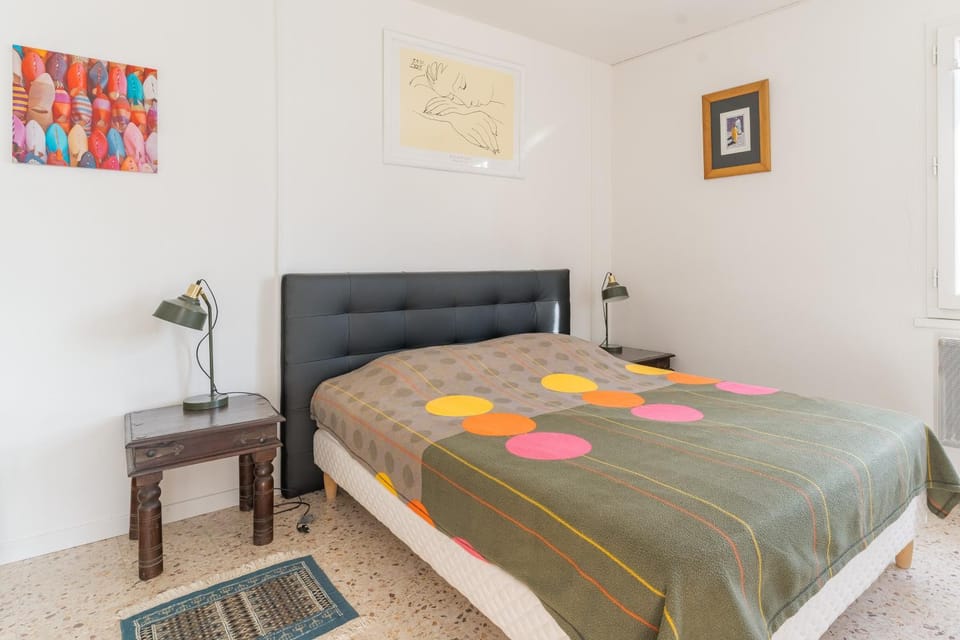 Living room, Bedroom