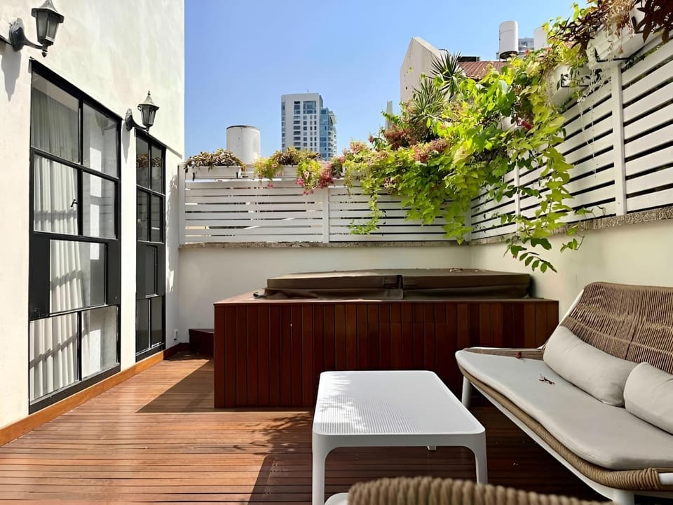 Hot Tub, Balcony/Terrace