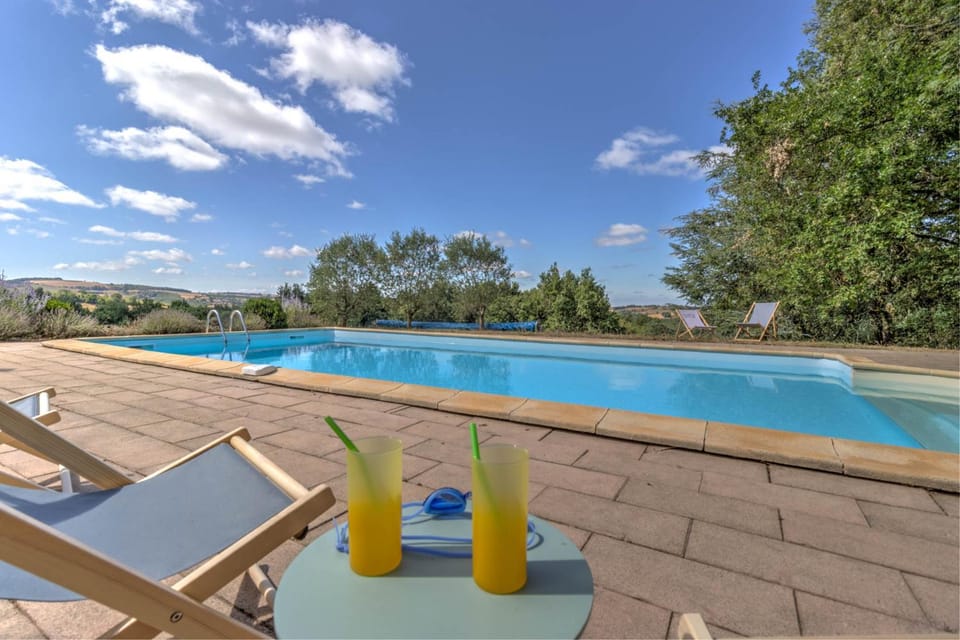Day, Natural landscape, View (from property/room), Mountain view, Swimming pool