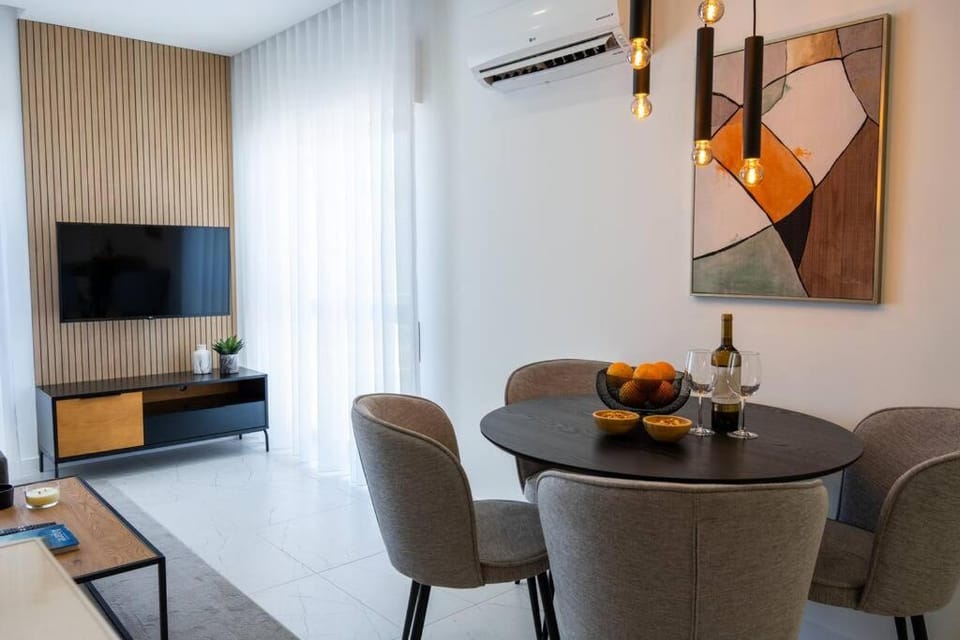1 bedroom flat completely renovated. Apartment in Faro District