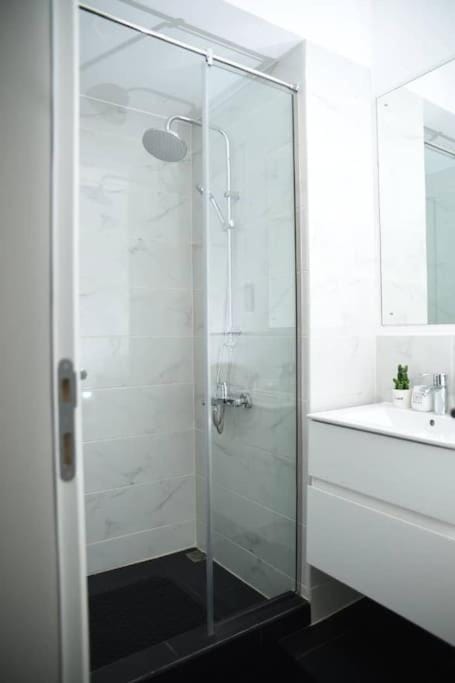 The Luxe - @ Embassy Gardens Cantonments Apartment in Accra
