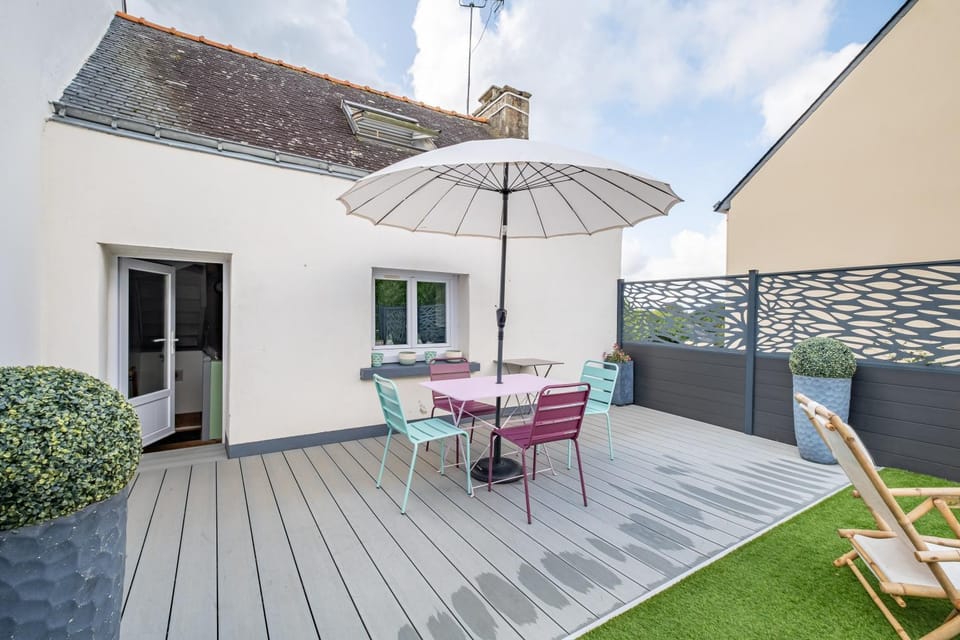 Patio, Day