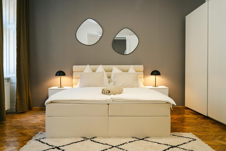 Bed, Photo of the whole room, Bedroom, wardrobe