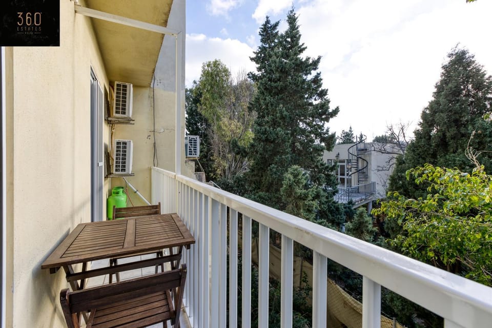 Patio, Spring, Day, Garden, View (from property/room), Balcony/Terrace, Garden view
