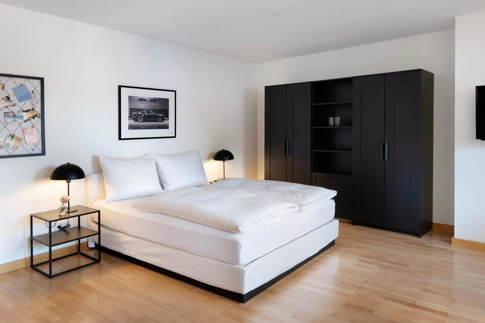 Living room, Bedroom