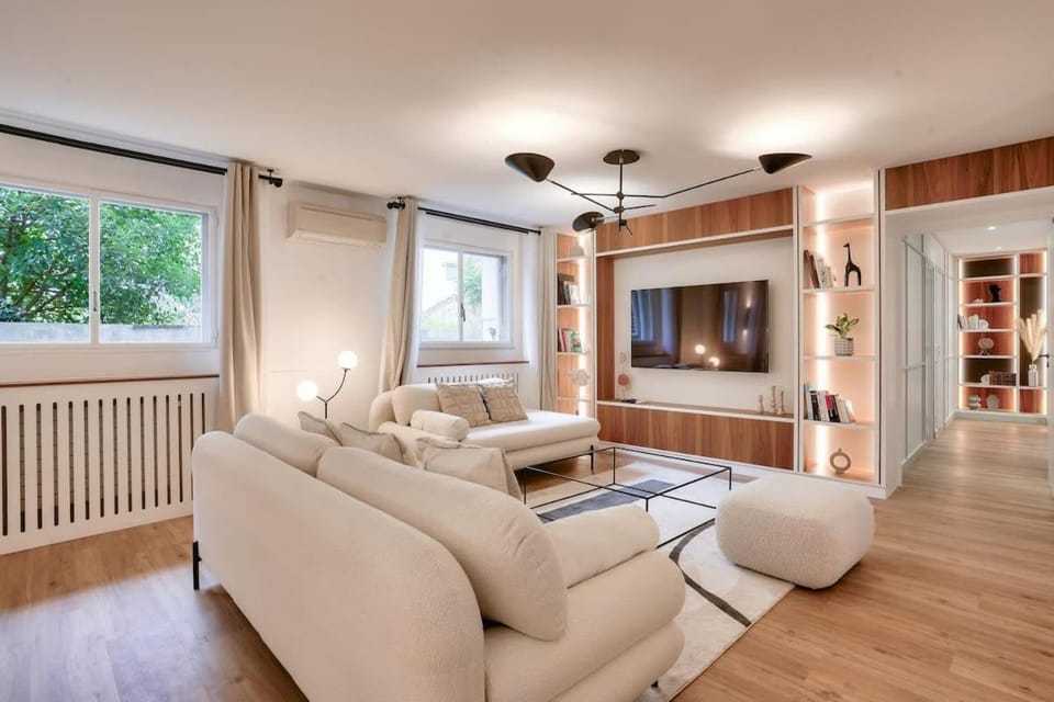 Beautiful 3 Bedrooms apt near Eiffel Tower Apartment in Paris
