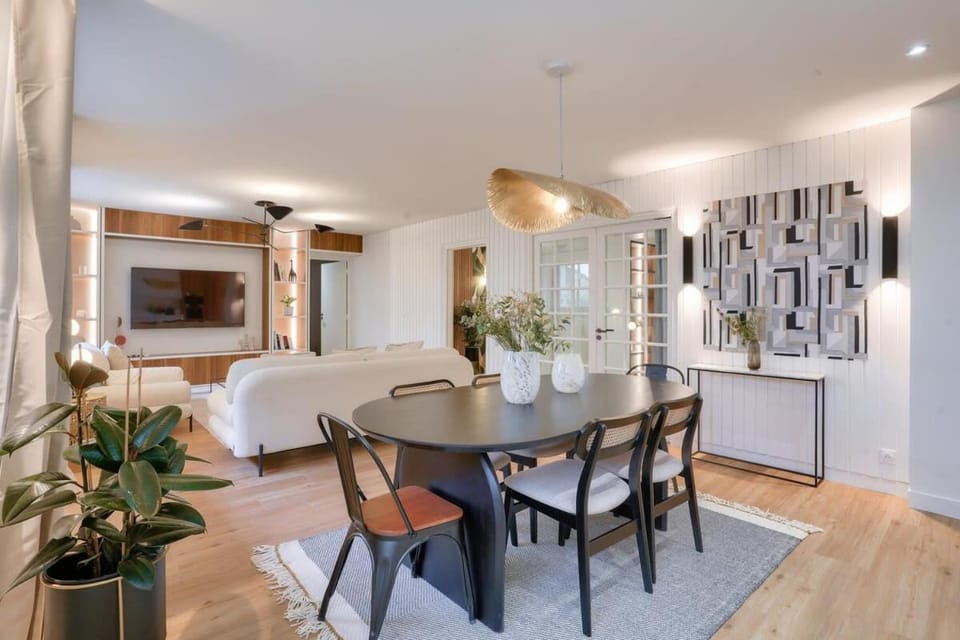 Beautiful 3 Bedrooms apt near Eiffel Tower Apartment in Paris