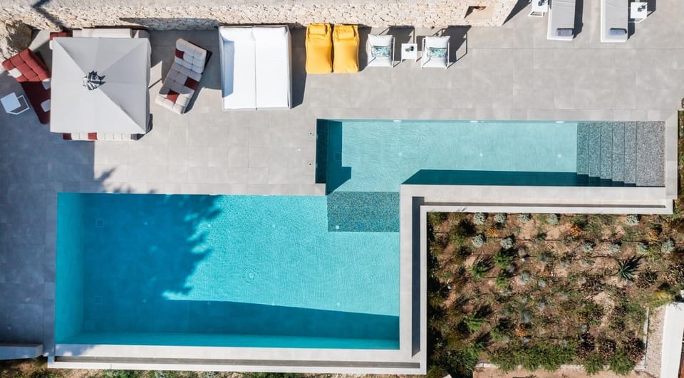 Day, Bird's eye view, Pool view, Swimming pool, sunbed
