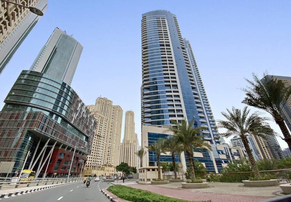 StoneTree - Stylish Apartment with amazing building facilities Apartment in Dubai