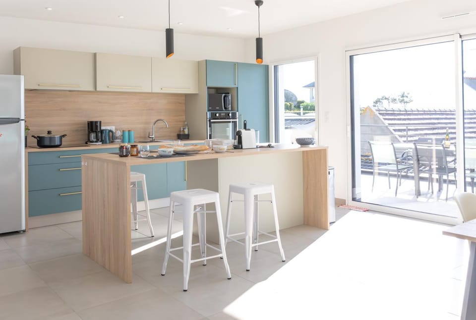 Coffee/tea facilities, Kitchen or kitchenette, Dining area, oven, pet friendly, stove, toaster