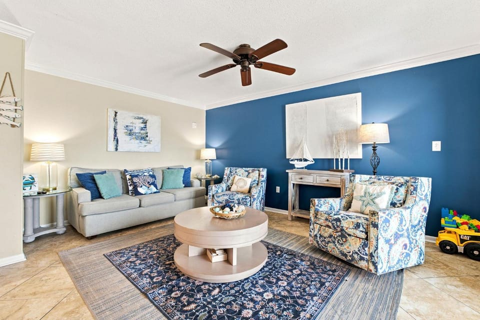 Castaways 5D House in Gulf Shores