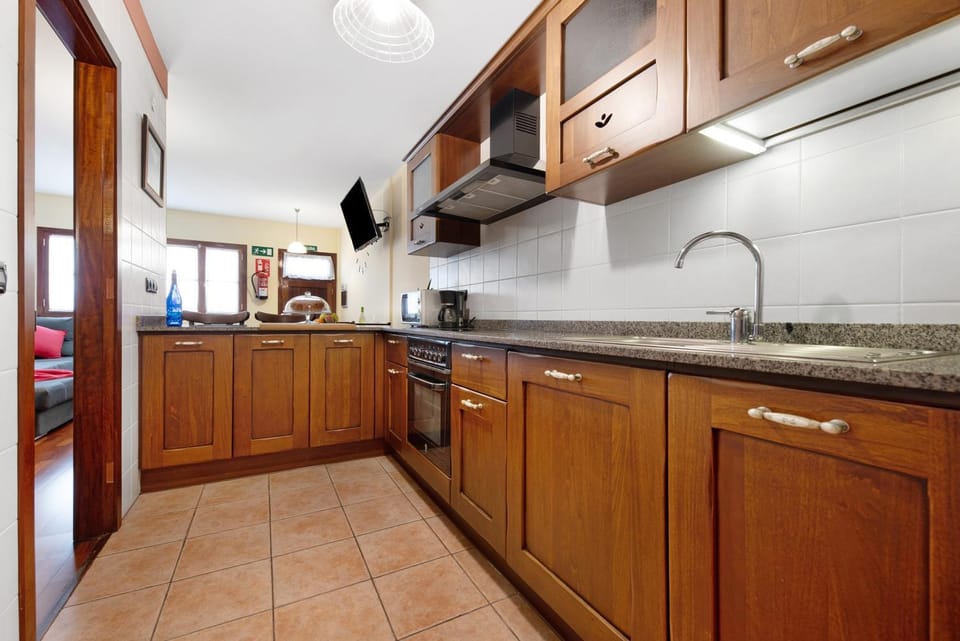 Kitchen or kitchenette, Living room