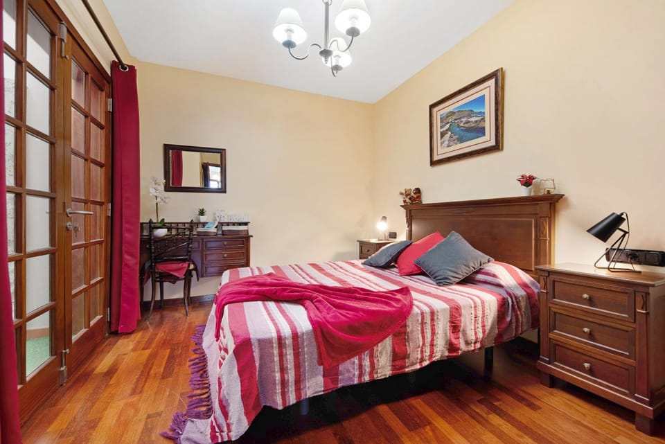 Property building, Living room, Bedroom