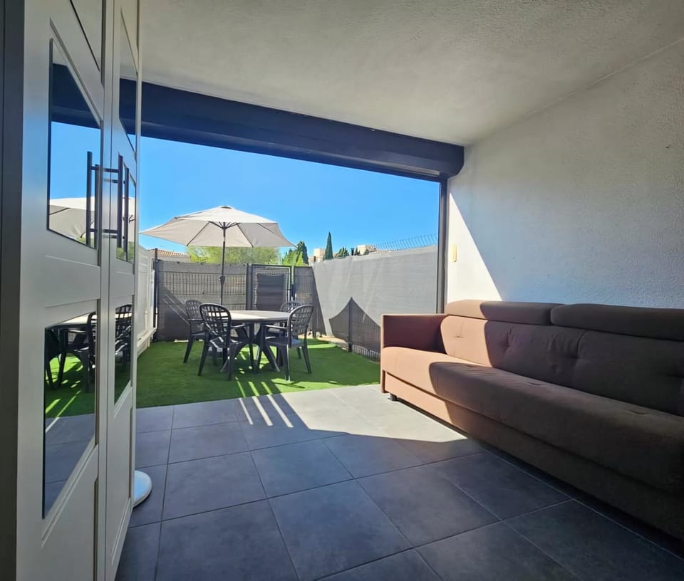 Patio, Balcony/Terrace, Dining area