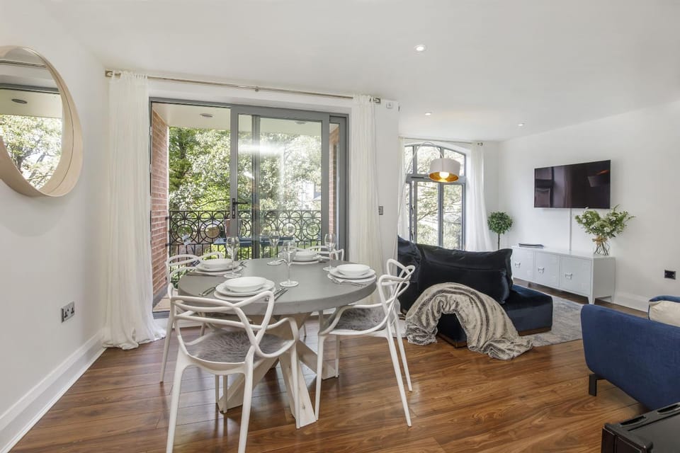 Property building, Dining area