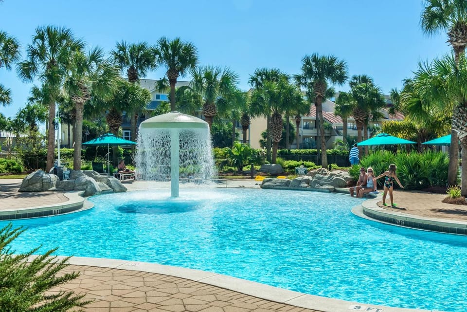 Sterling Shores 718 House in Destin