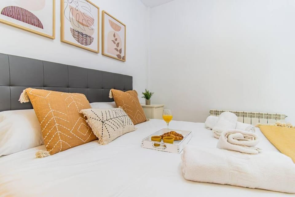 Penthouse Pyrinees , Terrace , Parking & Storage Apartment in Aragon