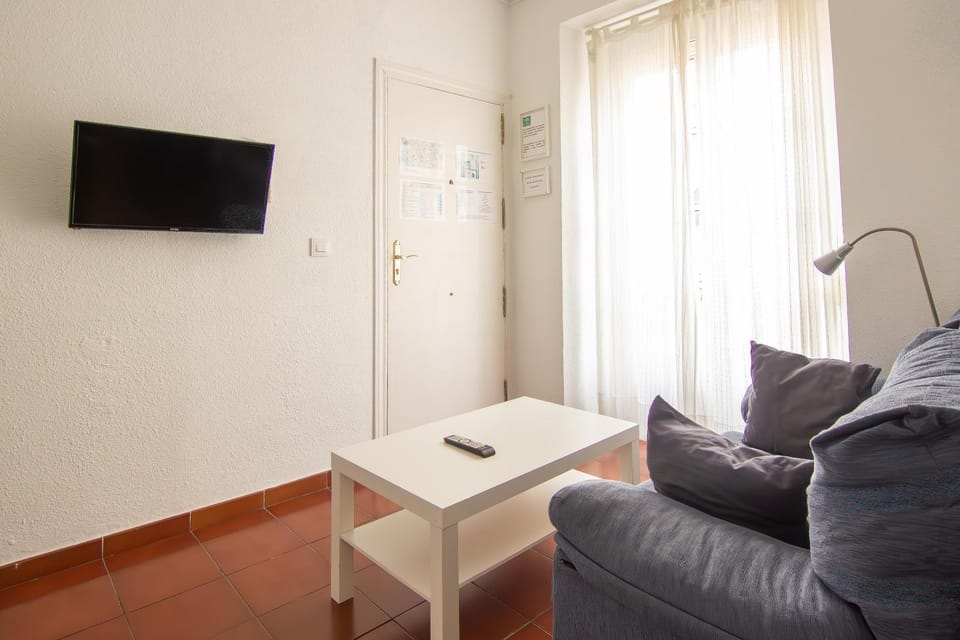 TV and multimedia, Living room, Seating area