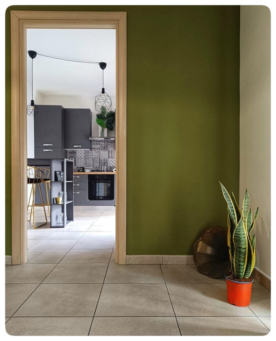Restaurant/places to eat, Kitchen or kitchenette, Communal kitchen, internet, laundry, washing machine, kitchen, air conditioner