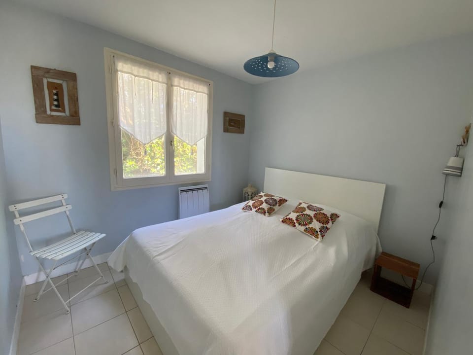 Maison "Ker Galinette " , Belle-Ile-En-Mer, Piscine chauffée et Jacuzzi House in Brittany