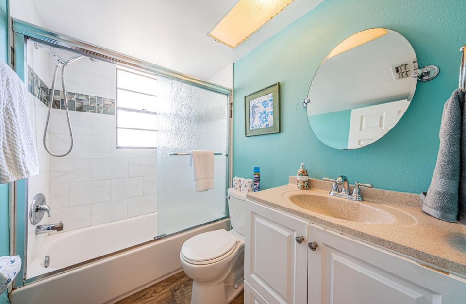 Tropical Indian Rocks Beach suite B Apartment in Indian Rocks Beach