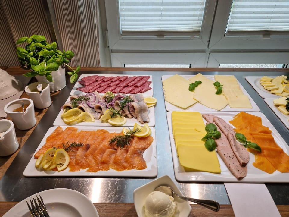 Buffet breakfast