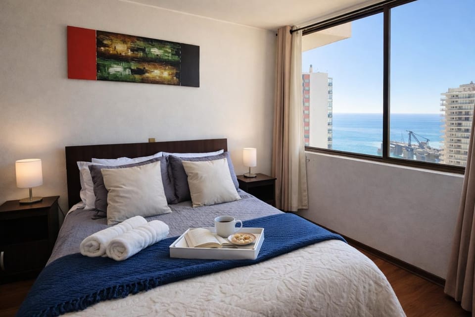 Bed, View (from property/room), Photo of the whole room, Bedroom, Sea view, towels