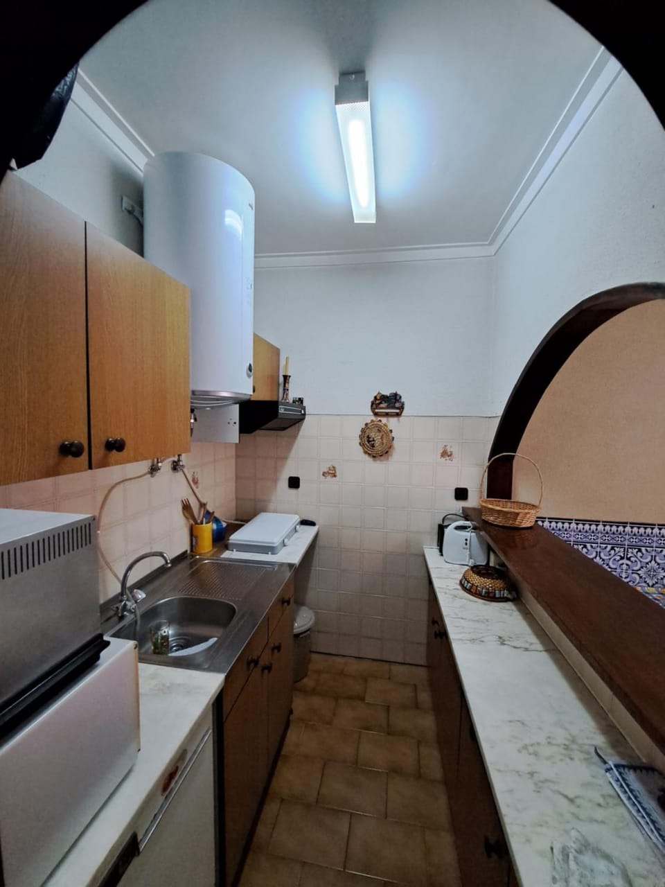 Kitchen or kitchenette